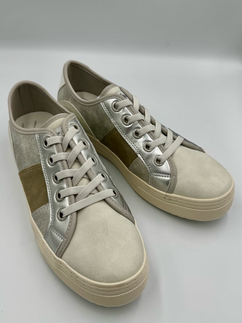 Blowfish Malibu Colorblock Olive Green Metallic Sneakers Size 10